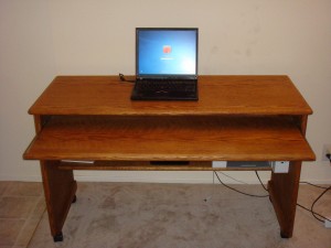 Step 1 : This is how my newly bought Solid Oak Desk from Craigslist looked like....